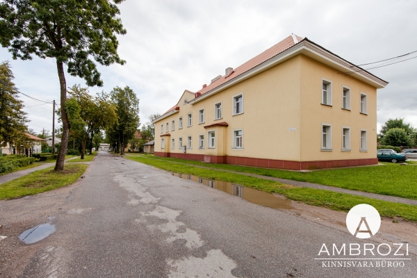 For rent in one of the best houses in Johvi, 2 bedroom apartment with fireplace, Kutse 7