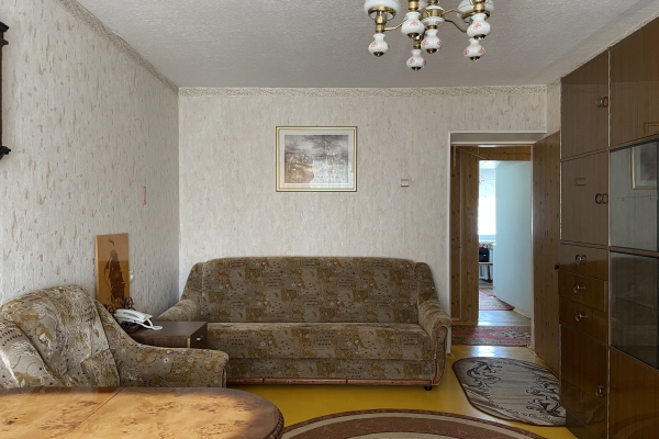 В городе силламяэ продаётся 2-х комнатная квартира по адресу, J. Gagarini tn 15