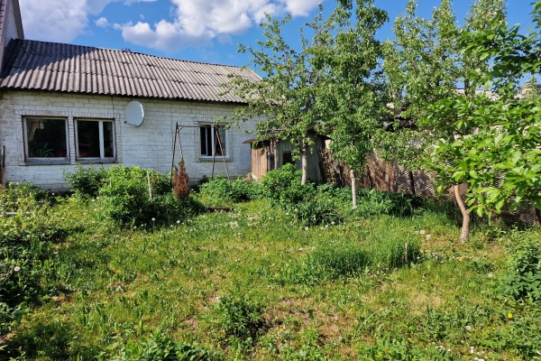 On a quiet street, with a green yard and a sauna on the floor of the house, Alevi põik 6